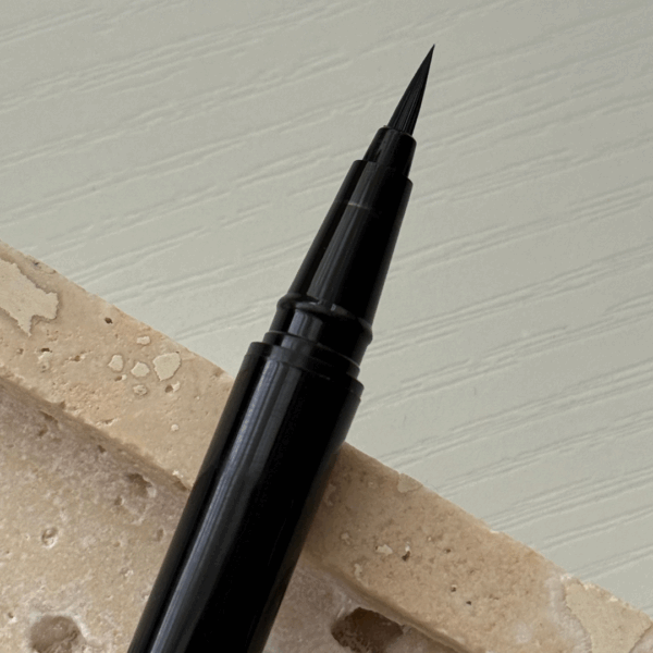 eyeliner2 Eyeliner ..